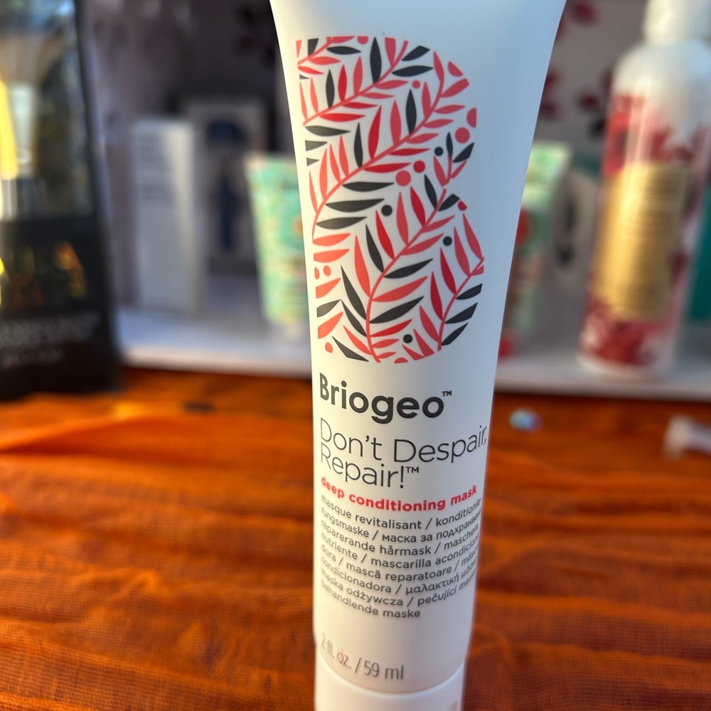 Briogeo Don't Despair, Repair! Hair Treatment Set - Red and White - Picture 4 of 6